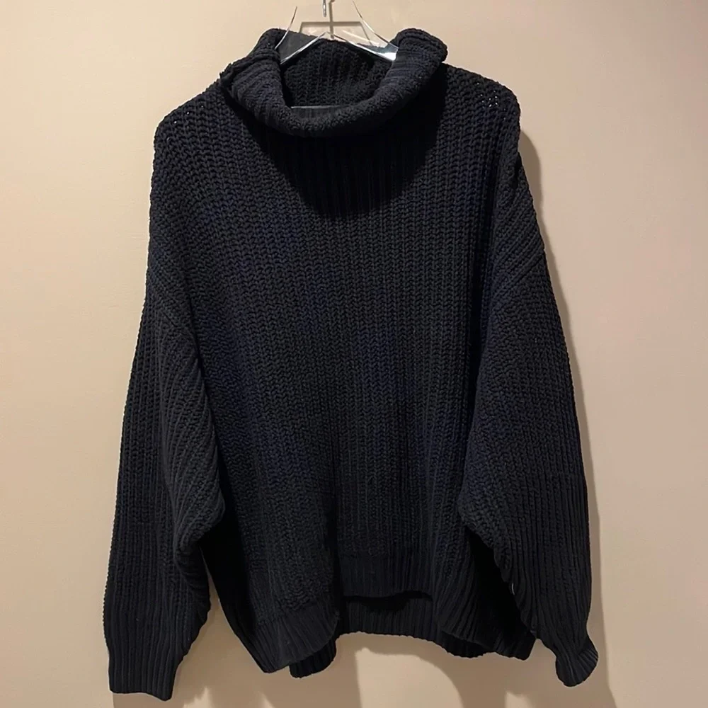 Free People Oversized Black Chunky Knit Cowl Neck Sweater Size XS